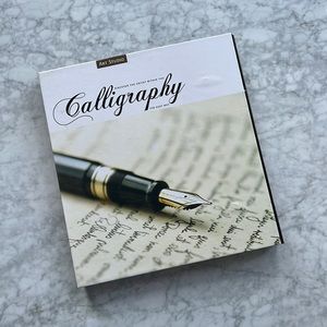 CALLIGRAPHY SET - DISCOVER THE ARTIST WITHIN YOU - NWT